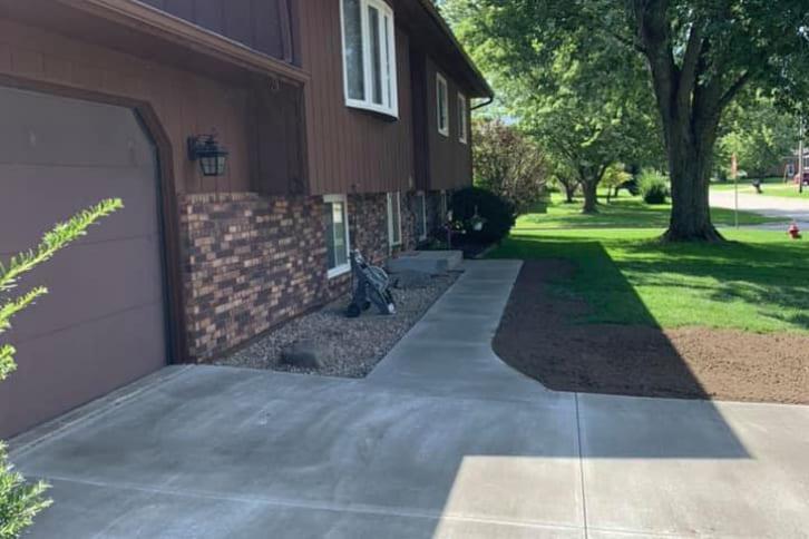 Driveways & Sidewalks Service